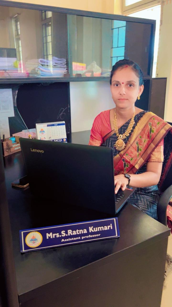 Seepana Ratna kumari